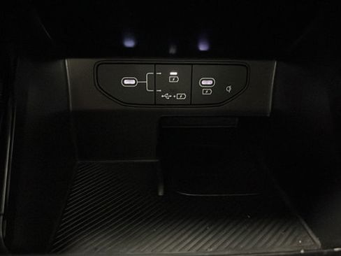 Used 2024 Kia Sorento SX AWD/4WD image 33