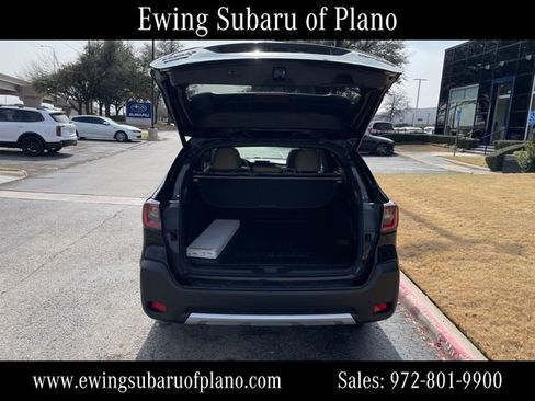 Certified 2025 Subaru Outback Limited image 33