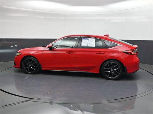 Used 2022 Honda Civic Sport Touring image 7