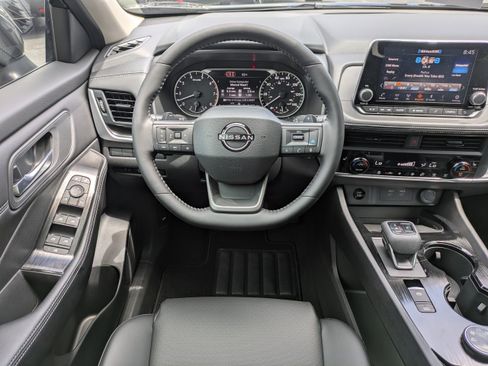 New 2026 Nissan Rogue SV AWD/4WD image 18