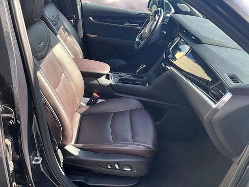 Used 2022 Cadillac XT6 Premium Luxury w/ Technology Package image 30