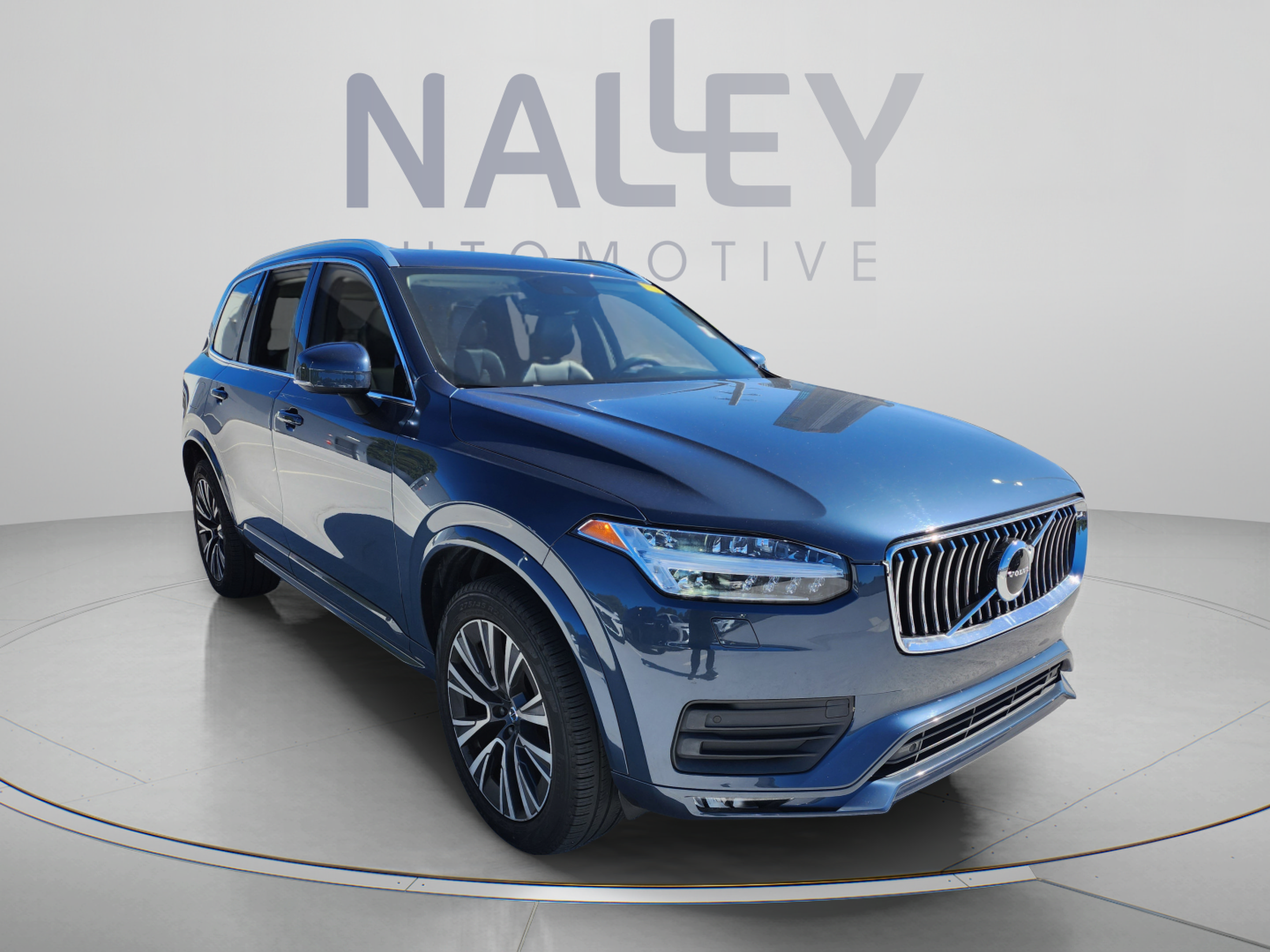Used 2021 Volvo XC90 T5 Momentum w/ Climate Package FWD image 6
