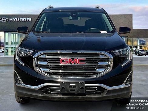 Used 2021 GMC Terrain SLT image 3