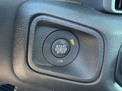 Used 2024 Jeep Wrangler Willys image 28