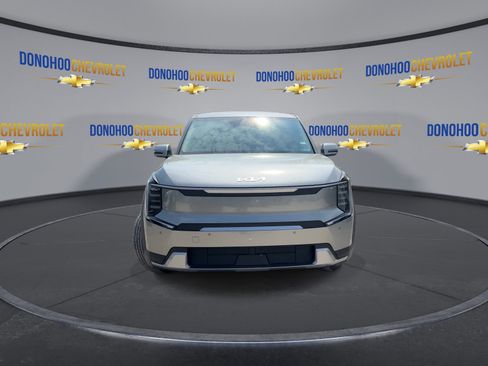 Used 2024 Kia EV9 Light Long Range image 6