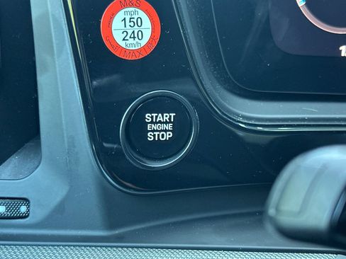 Used 2025 Porsche Cayenne S image 30