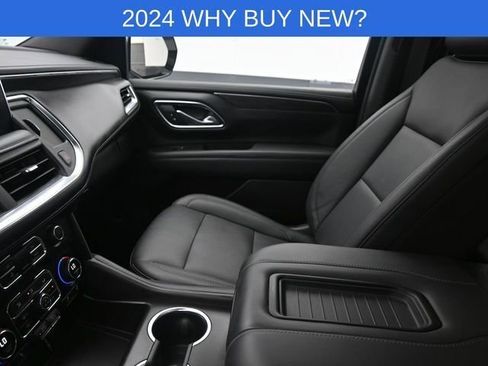 Used 2024 Chevrolet Tahoe Z71 w/ Off-Road Capability Package image 13