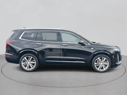 Certified 2024 Cadillac XT6 Premium Luxury AWD/4WD image 4