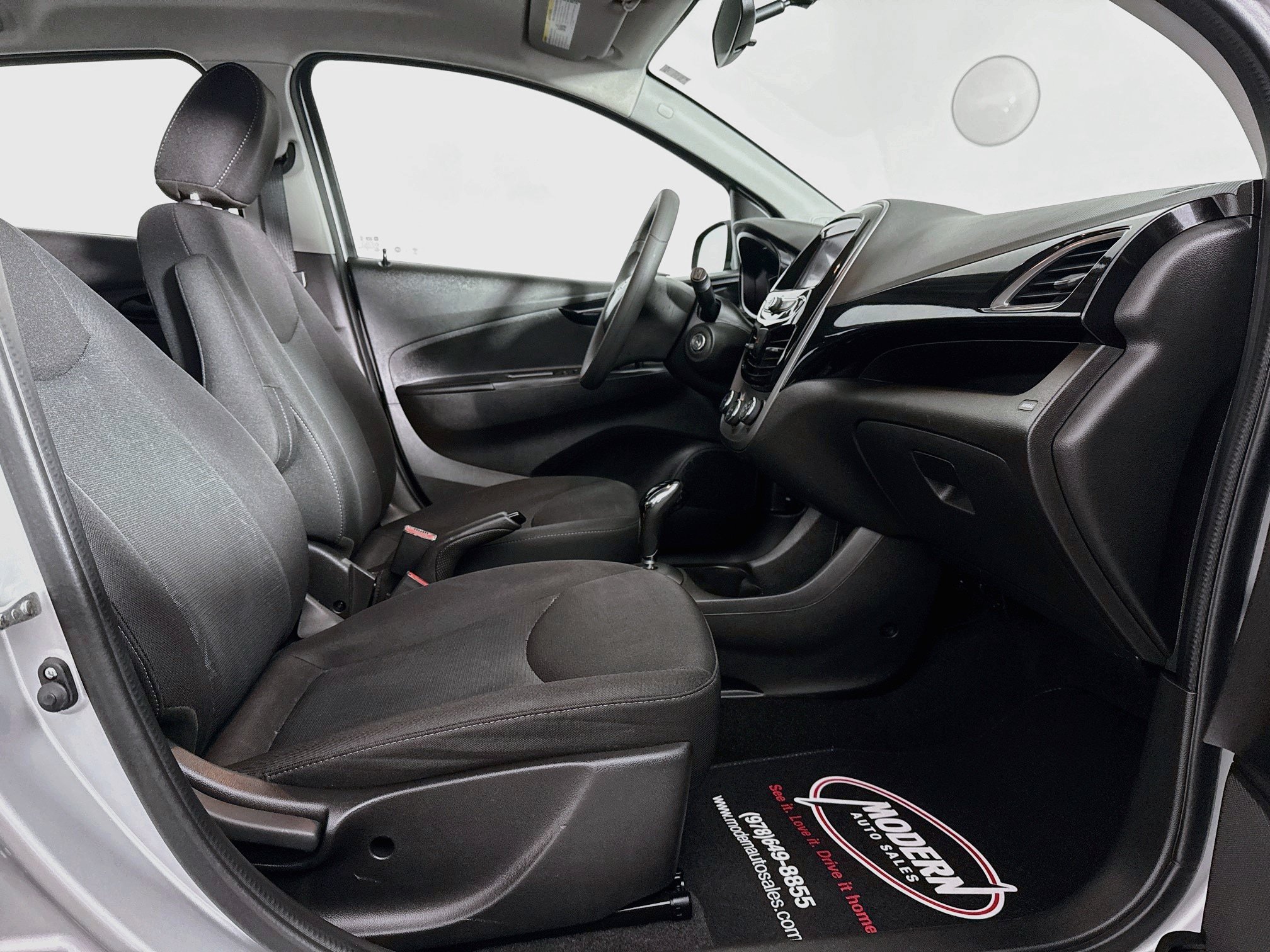 Used 2020 Chevrolet Spark LT FWD image 35