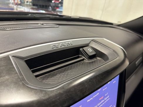 Used 2024 RAM 2500 Big Horn image 31