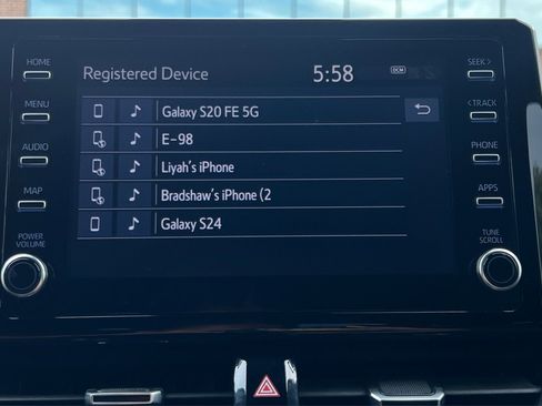 Used 2020 Toyota Corolla SE FWD image 25