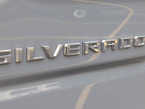 Used 2025 Chevrolet Silverado 1500 Custom Trail Boss AWD/4WD image 6