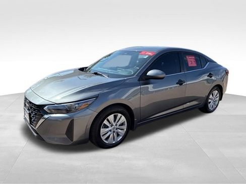 Certified 2024 Nissan Sentra S FWD image 4