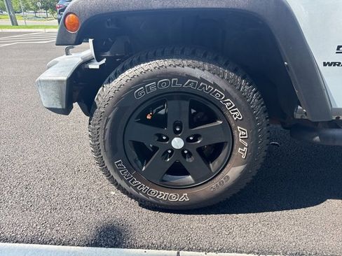 Used 2011 Jeep Wrangler Sport image 9