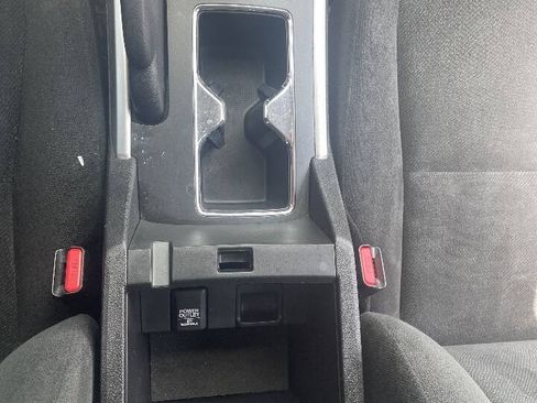 Used 2013 Honda Accord LX image 24