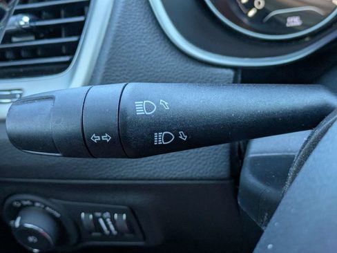 Used 2020 Jeep Compass Latitude FWD image 27