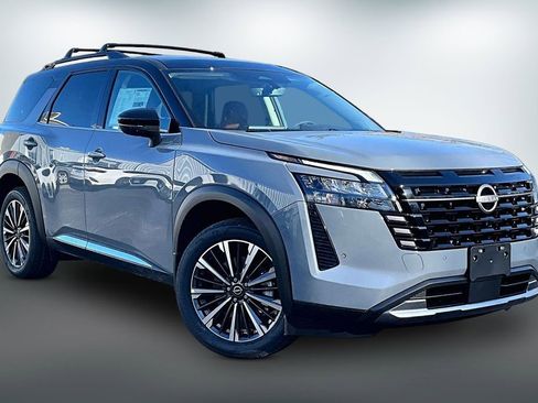 New 2026 Nissan Pathfinder Platinum w/ Cargo Package image 2