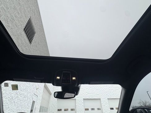 Used 2024 Jeep Grand Cherokee Limited image 15