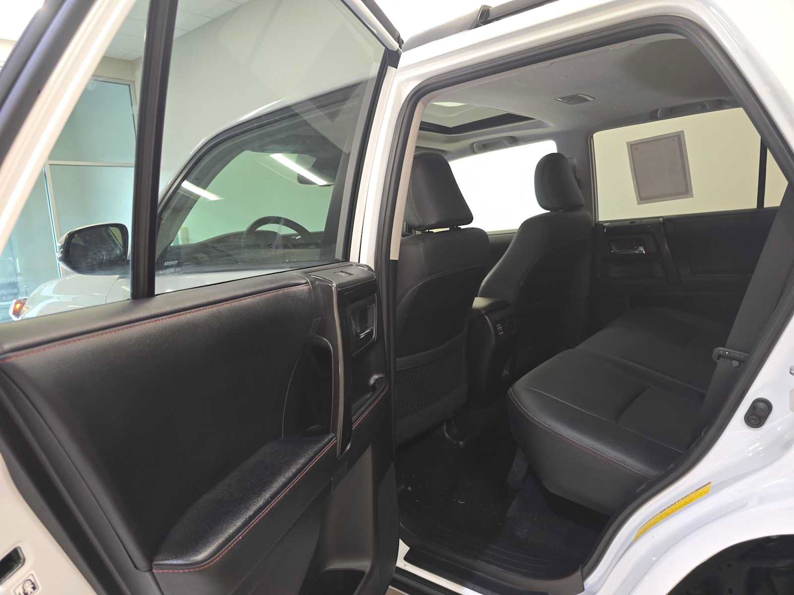 Certified 2024 Toyota 4Runner TRD Off-Road Premium w/ Moonroof Package AWD/4WD image 26