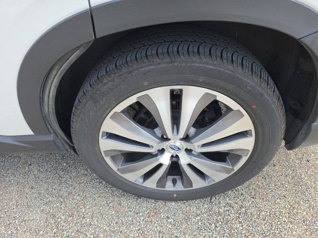 Used 2019 Subaru Ascent Premium AWD/4WD image 12