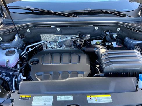 New 2026 Volkswagen Atlas Cross Sport SEL AWD/4WD image 16