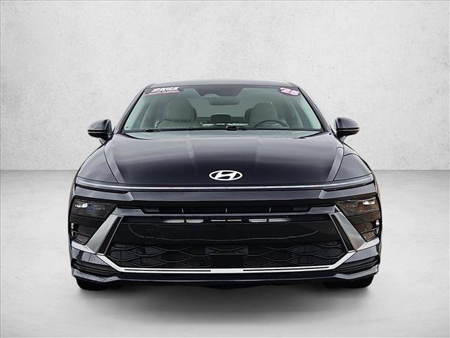 Used 2025 Hyundai Sonata SEL FWD image 2