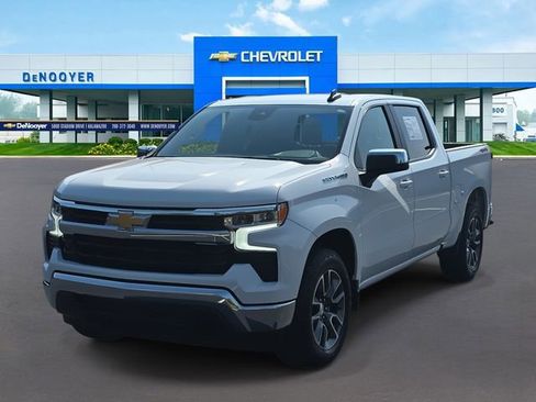Used 2023 Chevrolet Silverado 1500 LT image 1