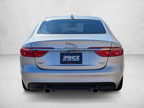 Used 2017 Jaguar XF 35t image 6
