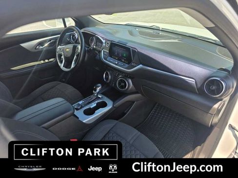 Used 2020 Chevrolet Blazer LT AWD/4WD image 14