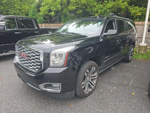 Used 2018 GMC Yukon XL Denali w/ Denali Ultimate Package AWD/4WD image 1