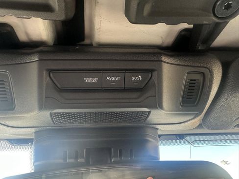 Used 2024 Jeep Wrangler Sahara image 32