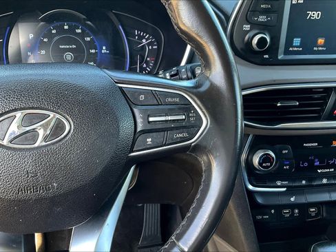 Used 2020 Hyundai Santa Fe SEL w/ Convenience Package FWD image 24