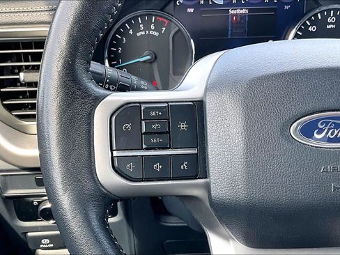 Used 2024 Ford Expedition Max XLT image 24