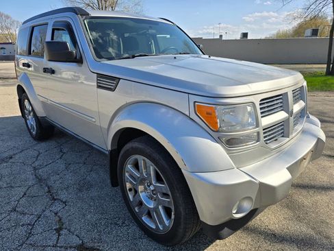 Used 2010 Dodge Nitro Heat AWD/4WD image 3