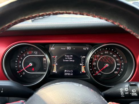 Used 2022 Jeep Wrangler Rubicon w/ LED Lighting Group AWD/4WD image 16