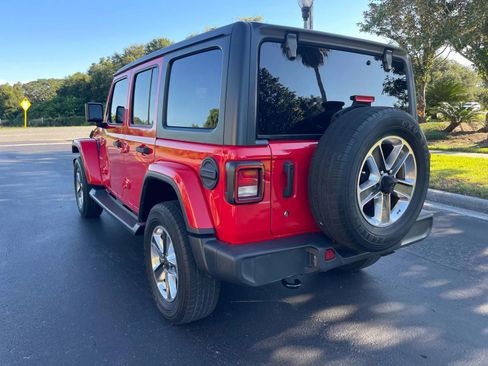 Used 2020 Jeep Wrangler Unlimited Sahara AWD/4WD image 21