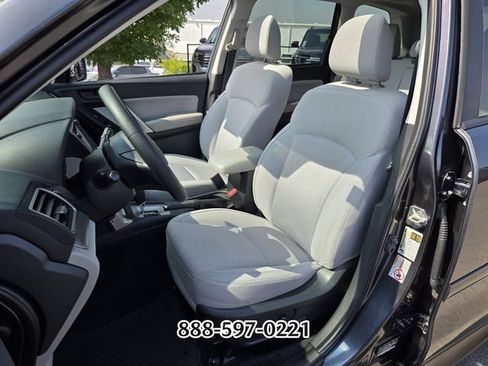 Used 2018 Subaru Forester 2.5i Premium AWD/4WD image 9