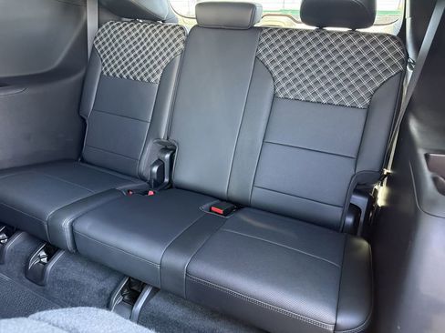 Used 2024 GMC Acadia Denali w/ Super Cruise Package image 20