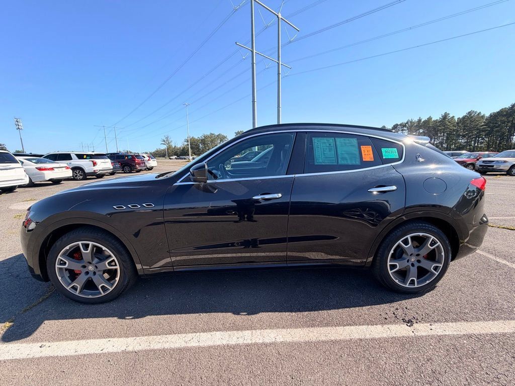 Used 2017 Maserati Levante w/ Sport Package AWD/4WD image 5