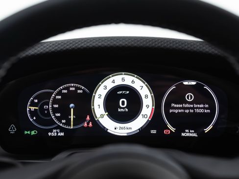 Used 2026 Porsche 911 GT3 RWD image 40