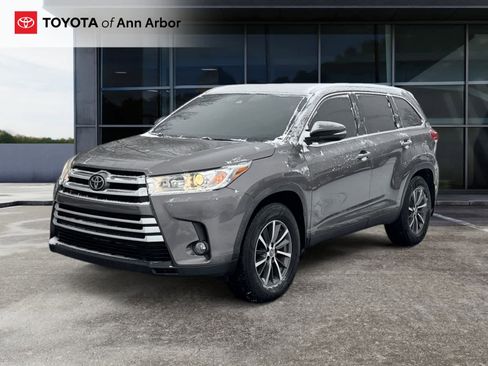 Used 2019 Toyota Highlander XLE image 9