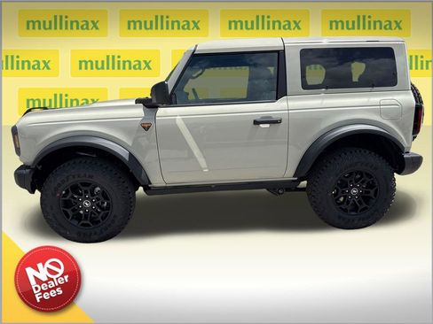 New 2026 Ford Bronco Badlands AWD/4WD image 2