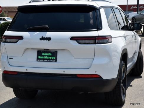 Used 2022 Jeep Grand Cherokee L Laredo image 3