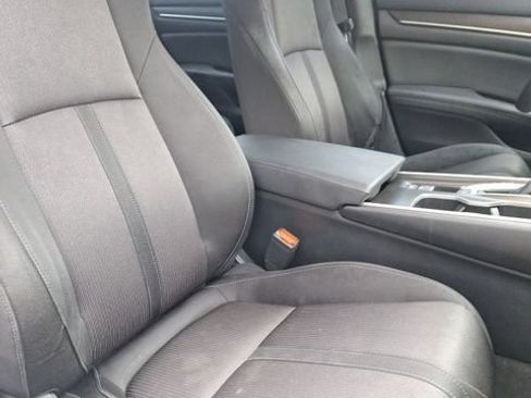 Used 2019 Honda Accord EX image 21
