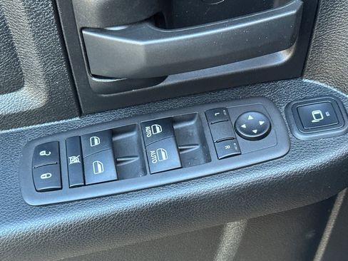 Used 2024 RAM 3500 Tradesman w/ Chrome Appearance Group image 11