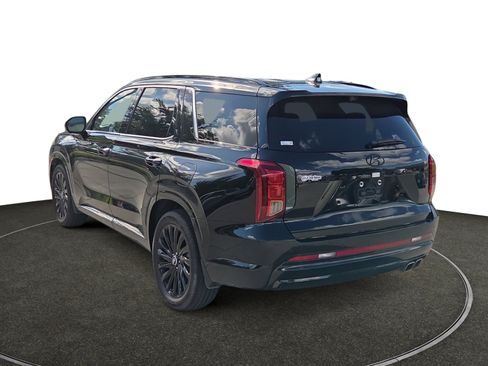 Used 2025 Hyundai Palisade Calligraphy AWD/4WD image 3