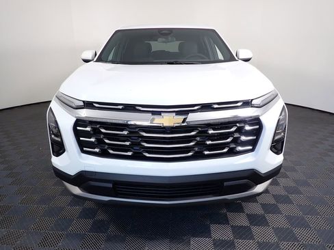 New 2026 Chevrolet Equinox LT FWD image 8