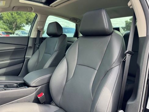 Used 2025 Honda Accord EX-L image 12