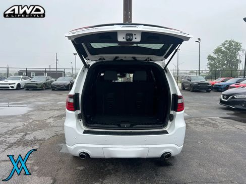 Used 2018 Dodge Durango R/T w/ Technology Group AWD/4WD image 18