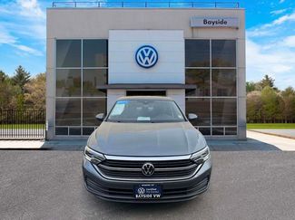 Certified 2023 Volkswagen Jetta SE w/ Panoramic Sunroof Package video 2